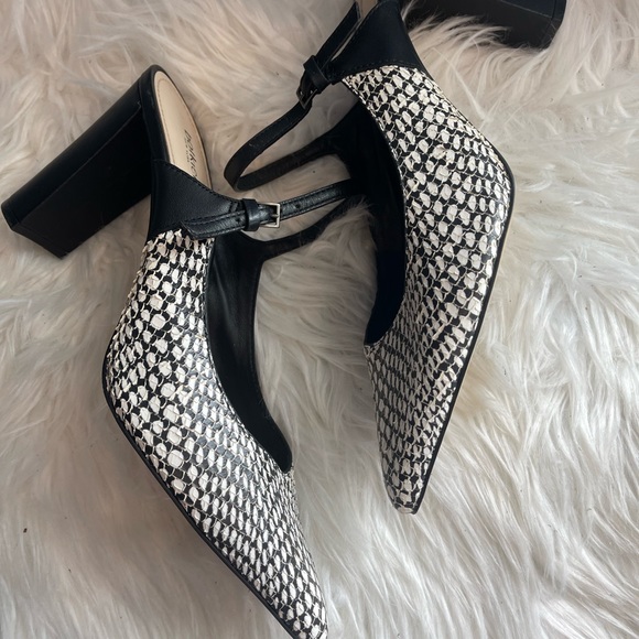 BOTKIER HANNAH MULE BLACK & WHITE SNAKESKIN SZ 10 - Picture 4 of 10